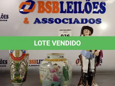 LOTE 036 - 01 COPO ,01 ESTATUETA E 01 JARRO EM CERÂMICA PARA DECORAÇÃO. (NO ESTADO, LEILÃO NÃO TEM GARANTIA E NEM DEVOLUÇÃO, SUJEITO A POSSÍVEIS AVARIAS VISÍVEIS/OCULTAS E/OU AUSÊNCIA DE COMPONENTES).