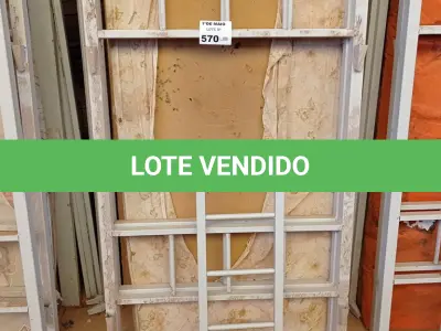 LOTE 570 - 01 CAMA BELICHE EM METAL. (NO ESTADO, LEILÃO NÃO TEM GARANTIA E NEM DEVOLUÇÃO, SUJEITO A POSSÍVEIS AVARIAS VISÍVEIS/OCULTAS E/OU AUSÊNCIA DE COMPONENTES).