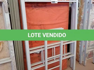 LOTE 580 - 01 CAMA BELICHE EM METAL. (NO ESTADO, LEILÃO NÃO TEM GARANTIA E NEM DEVOLUÇÃO, SUJEITO A POSSÍVEIS AVARIAS VISÍVEIS/OCULTAS E/OU AUSÊNCIA DE COMPONENTES).