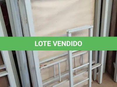 LOTE 540 - 01 CAMA BELICHE EM METAL. (NO ESTADO, LEILÃO NÃO TEM GARANTIA E NEM DEVOLUÇÃO, SUJEITO A POSSÍVEIS AVARIAS VISÍVEIS/OCULTAS E/OU AUSÊNCIA DE COMPONENTES).