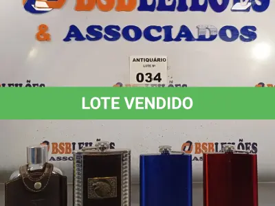 LOTE 034 - 04 GARRAFAS PARA WHISKY. (NO ESTADO, LEILÃO NÃO TEM GARANTIA E NEM DEVOLUÇÃO, SUJEITO A POSSÍVEIS AVARIAS VISÍVEIS/OCULTAS E/OU AUSÊNCIA DE COMPONENTES).