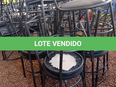LOTE 636 - 01 LOTE COM VÁRIAS CADEIRAS DE FERRO COM AVARIAS. (NO ESTADO, LEILÃO NÃO TEM GARANTIA E NEM DEVOLUÇÃO, SUJEITO A POSSÍVEIS AVARIAS VISÍVEIS/OCULTAS E/OU AUSÊNCIA DE COMPONENTES).