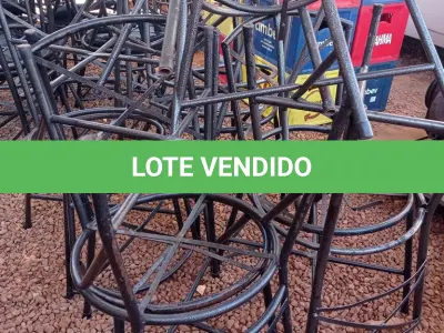 LOTE 641 - 01 LOTE COM VÁRIAS CADEIRAS DE FERRO COM AVARIAS. (NO ESTADO, LEILÃO NÃO TEM GARANTIA E NEM DEVOLUÇÃO, SUJEITO A POSSÍVEIS AVARIAS VISÍVEIS/OCULTAS E/OU AUSÊNCIA DE COMPONENTES).