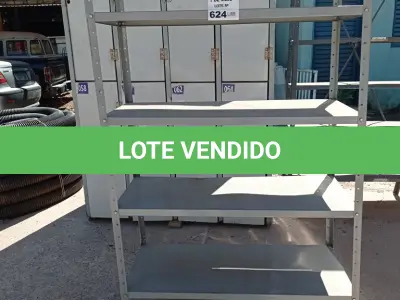 LOTE 624 - 01 ESTANTE DE FERRO COM 05 PRATELEIRAS. (NO ESTADO, LEILÃO NÃO TEM GARANTIA E NEM DEVOLUÇÃO, SUJEITO A POSSÍVEIS AVARIAS VISÍVEIS/OCULTAS E/OU AUSÊNCIA DE COMPONENTES).