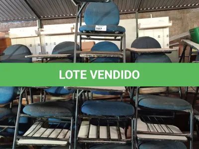 LOTE 507 - 10 CADEIRAS DE AUDITÓRIO. (NO ESTADO, LEILÃO NÃO TEM GARANTIA E NEM DEVOLUÇÃO, SUJEITO A POSSÍVEIS AVARIAS VISÍVEIS/OCULTAS E/OU AUSÊNCIA DE COMPONENTES).