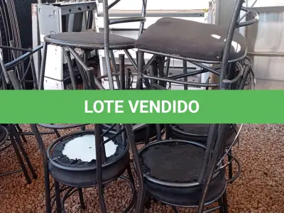 LOTE 636 - 01 LOTE COM VÁRIAS CADEIRAS DE FERRO COM AVARIAS. (NO ESTADO, LEILÃO NÃO TEM GARANTIA E NEM DEVOLUÇÃO, SUJEITO A POSSÍVEIS AVARIAS VISÍVEIS/OCULTAS E/OU AUSÊNCIA DE COMPONENTES).