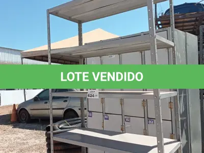 LOTE 624 - 01 ESTANTE DE FERRO COM 05 PRATELEIRAS. (NO ESTADO, LEILÃO NÃO TEM GARANTIA E NEM DEVOLUÇÃO, SUJEITO A POSSÍVEIS AVARIAS VISÍVEIS/OCULTAS E/OU AUSÊNCIA DE COMPONENTES).
