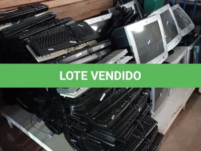 LOTE 505 - 01 LOTE COM GRANDE QUANTIDADE DE TECLADOS PARA PC E MONITORES DE TUBO MARCAS E MODELOS DIVERSOS PARA RETIRADA DE PEÇAS. (NO ESTADO, LEILÃO NÃO TEM GARANTIA E NEM DEVOLUÇÃO, SUJEITO A POSSÍVEIS AVARIAS VISÍVEIS/OCULTAS E/OU AUSÊNCIA DE COMPONENTES).