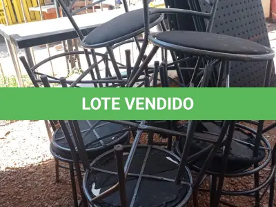 LOTE 645 - 01 LOTE COM VÁRIAS CADEIRAS DE FERRO COM AVARIAS. (NO ESTADO, LEILÃO NÃO TEM GARANTIA E NEM DEVOLUÇÃO, SUJEITO A POSSÍVEIS AVARIAS VISÍVEIS/OCULTAS E/OU AUSÊNCIA DE COMPONENTES).