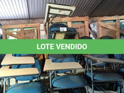 LOTE 512 - 10 CADEIRAS DE AUDITÓRIO. (NO ESTADO, LEILÃO NÃO TEM GARANTIA E NEM DEVOLUÇÃO, SUJEITO A POSSÍVEIS AVARIAS VISÍVEIS/OCULTAS E/OU AUSÊNCIA DE COMPONENTES).