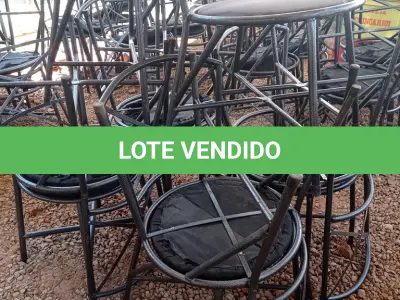 LOTE 637 - 01 LOTE COM VÁRIAS CADEIRAS DE FERRO COM AVARIAS. (NO ESTADO, LEILÃO NÃO TEM GARANTIA E NEM DEVOLUÇÃO, SUJEITO A POSSÍVEIS AVARIAS VISÍVEIS/OCULTAS E/OU AUSÊNCIA DE COMPONENTES).