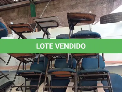 LOTE 595 - 10 CADEIRAS DE AUDITÓRIO. (NO ESTADO, LEILÃO NÃO TEM GARANTIA E NEM DEVOLUÇÃO, SUJEITO A POSSÍVEIS AVARIAS VISÍVEIS/OCULTAS E/OU AUSÊNCIA DE COMPONENTES).