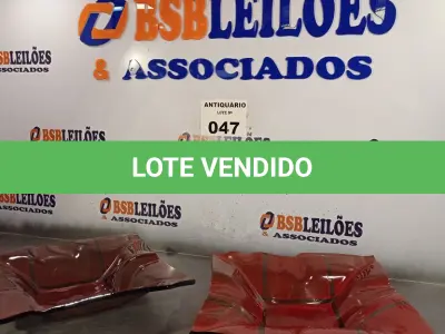 LOTE 047 - 02 FRUTEIRAS EM VIDROS PARA DECORAÇÃO. (NO ESTADO, LEILÃO NÃO TEM GARANTIA E NEM DEVOLUÇÃO, SUJEITO A POSSÍVEIS AVARIAS VISÍVEIS/OCULTAS E/OU AUSÊNCIA DE COMPONENTES).
