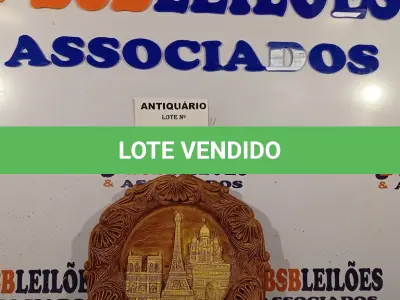 LOTE 087 - 01 SOUVENIR VINTAGE PARIS. (NO ESTADO, LEILÃO NÃO TEM GARANTIA E NEM DEVOLUÇÃO, SUJEITO A POSSÍVEIS AVARIAS VISÍVEIS/OCULTAS E/OU AUSÊNCIA DE COMPONENTES).