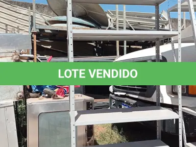 LOTE 627 - 01 ESTANTE DE FERRO COM 05 PRATELEIRAS. (NO ESTADO, LEILÃO NÃO TEM GARANTIA E NEM DEVOLUÇÃO, SUJEITO A POSSÍVEIS AVARIAS VISÍVEIS/OCULTAS E/OU AUSÊNCIA DE COMPONENTES).