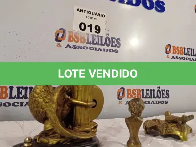 LOTE 019 - 01 PORTA TINTA ,01 PORTA PENA E 01 SINETE PARA CARTAS DECORATIVOS. (NO ESTADO, LEILÃO NÃO TEM GARANTIA E NEM DEVOLUÇÃO, SUJEITO A POSSÍVEIS AVARIAS VISÍVEIS/OCULTAS E/OU AUSÊNCIA DE COMPONENTES).