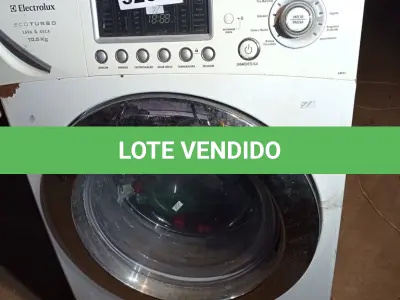 LOTE 526 - 01 LAVA SECA MARCA ELECTROLUX 10.5 KG 220V. (NO ESTADO, LEILÃO NÃO TEM GARANTIA E NEM DEVOLUÇÃO, SUJEITO A POSSÍVEIS AVARIAS VISÍVEIS/OCULTAS E/OU AUSÊNCIA DE COMPONENTES).