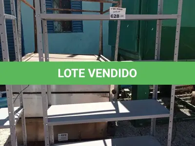 LOTE 628 - 01 ESTANTE DE FERRO COM 05 PRATELEIRAS. (NO ESTADO, LEILÃO NÃO TEM GARANTIA E NEM DEVOLUÇÃO, SUJEITO A POSSÍVEIS AVARIAS VISÍVEIS/OCULTAS E/OU AUSÊNCIA DE COMPONENTES).