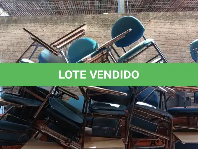 LOTE 599 - 10 CADEIRAS DE AUDITÓRIO. (NO ESTADO, LEILÃO NÃO TEM GARANTIA E NEM DEVOLUÇÃO, SUJEITO A POSSÍVEIS AVARIAS VISÍVEIS/OCULTAS E/OU AUSÊNCIA DE COMPONENTES).