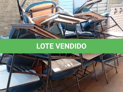 LOTE 598 - 10 CADEIRAS DE AUDITÓRIO. (NO ESTADO, LEILÃO NÃO TEM GARANTIA E NEM DEVOLUÇÃO, SUJEITO A POSSÍVEIS AVARIAS VISÍVEIS/OCULTAS E/OU AUSÊNCIA DE COMPONENTES).
