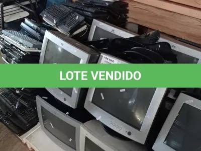 LOTE 505 - 01 LOTE COM GRANDE QUANTIDADE DE TECLADOS PARA PC E MONITORES DE TUBO MARCAS E MODELOS DIVERSOS PARA RETIRADA DE PEÇAS. (NO ESTADO, LEILÃO NÃO TEM GARANTIA E NEM DEVOLUÇÃO, SUJEITO A POSSÍVEIS AVARIAS VISÍVEIS/OCULTAS E/OU AUSÊNCIA DE COMPONENTES).