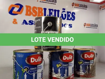LOTE 529 - 03 GALÕES DE ESMALTE DULIT MADEIRA E METAIS NAS CORES BRILHANTE MARROM, VERDE FOLHA BRILHANTE, BRILHANTE VERMELHO 3,6L E 01 GALÃO DE RESINA ACQUA MULTIUSO IMPERMEABILIZANTE 3,6L. (NO ESTADO, LEILÃO NÃO TEM GARANTIA E NEM DEVOLUÇÃO, SUJEITO A POSSÍVEIS AVARIAS VISÍVEIS/OCULTAS E/OU AUSÊNCIA DE COMPONENTES).
