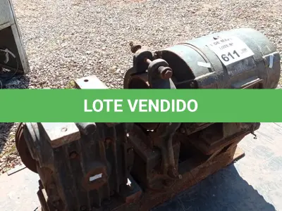 LOTE 611 - 01 MOTOR DE ELEVADOR COM REDUTOR (MOTOR QUEIMADO). (NO ESTADO, LEILÃO NÃO TEM GARANTIA E NEM DEVOLUÇÃO, SUJEITO A POSSÍVEIS AVARIAS VISÍVEIS/OCULTAS E/OU AUSÊNCIA DE COMPONENTES).