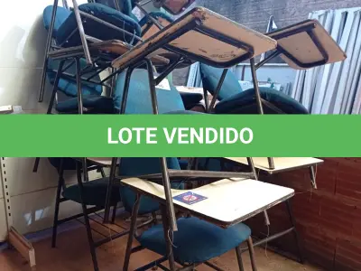 LOTE 596 - 10 CADEIRAS DE AUDITÓRIO. (NO ESTADO, LEILÃO NÃO TEM GARANTIA E NEM DEVOLUÇÃO, SUJEITO A POSSÍVEIS AVARIAS VISÍVEIS/OCULTAS E/OU AUSÊNCIA DE COMPONENTES).