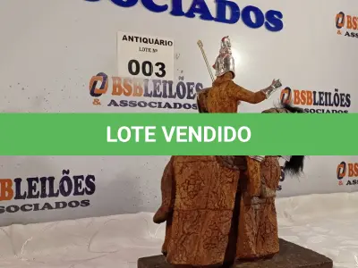 LOTE 003 - 01 CAVALEIRO TEMPLÁRIO ESTATUA PARA DECORAÇÃO. (NO ESTADO, LEILÃO NÃO TEM GARANTIA E NEM DEVOLUÇÃO, SUJEITO A POSSÍVEIS AVARIAS VISÍVEIS/OCULTAS E/OU AUSÊNCIA DE COMPONENTES).