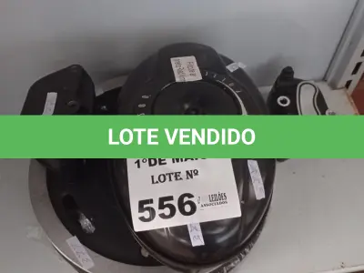 LOTE 556 - 01 FILTRO DE AR PRETO ROAD KING, 02 PINÇAS DE FREIO E 02 COROAS DE MOTO HARLEY DAVIDSON. (NO ESTADO, LEILÃO NÃO TEM GARANTIA E NEM DEVOLUÇÃO, SUJEITO A POSSÍVEIS AVARIAS VISÍVEIS/OCULTAS E/OU AUSÊNCIA DE COMPONENTES).