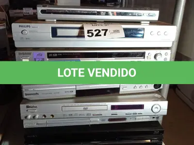 LOTE 527 - 10 APARELHOS DE DVD MARCAS E MODELOS DIVERSOS. (NO ESTADO, LEILÃO NÃO TEM GARANTIA E NEM DEVOLUÇÃO, SUJEITO A POSSÍVEIS AVARIAS VISÍVEIS/OCULTAS E/OU AUSÊNCIA DE COMPONENTES).