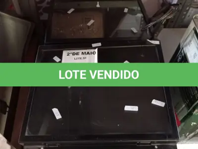 LOTE 080 - 06 TELAS DE LCD 15” SEM FONTE. (NO ESTADO, LEILÃO NÃO TEM GARANTIA E NEM DEVOLUÇÃO, SUJEITO A POSSÍVEIS AVARIAS VISÍVEIS/OCULTAS E/OU AUSÊNCIA DE COMPONENTES).