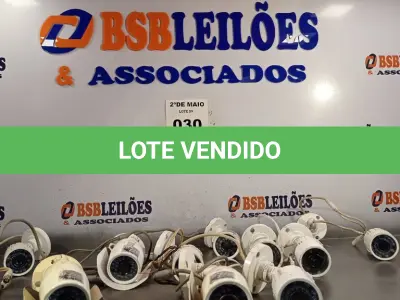 LOTE 030 - 01 LOTE COM VÁRIAS CÂMERAS DE SEGURANÇA MARCAS E MODELOS DIVERSOS. (NO ESTADO, LEILÃO NÃO TEM GARANTIA E NEM DEVOLUÇÃO, SUJEITO A POSSÍVEIS AVARIAS VISÍVEIS/OCULTAS E/OU AUSÊNCIA DE COMPONENTES).