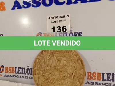 LOTE 136 - 01 PRATO DE PAREDE. (NO ESTADO, LEILÃO NÃO TEM GARANTIA E NEM DEVOLUÇÃO, SUJEITO A POSSÍVEIS AVARIAS VISÍVEIS/OCULTAS E/OU AUSÊNCIA DE COMPONENTES).