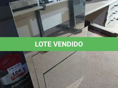 LOTE 183 - 03 ESPELHOS DE TAMANHOS DIVERSOS. (NO ESTADO, LEILÃO NÃO TEM GARANTIA E NEM DEVOLUÇÃO, SUJEITO A POSSÍVEIS AVARIAS VISÍVEIS/OCULTAS E/OU AUSÊNCIA DE COMPONENTES).