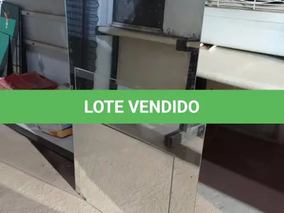 LOTE 183 - 03 ESPELHOS DE TAMANHOS DIVERSOS. (NO ESTADO, LEILÃO NÃO TEM GARANTIA E NEM DEVOLUÇÃO, SUJEITO A POSSÍVEIS AVARIAS VISÍVEIS/OCULTAS E/OU AUSÊNCIA DE COMPONENTES).