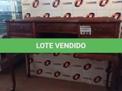 LOTE 122 - 01 ESCRIVANINHA ESTILO MARIA ANTONIETA INÍCIO DOS ANOS 1900. (NO ESTADO, LEILÃO NÃO TEM GARANTIA E NEM DEVOLUÇÃO, SUJEITO A POSSÍVEIS AVARIAS VISÍVEIS/OCULTAS E/OU AUSÊNCIA DE COMPONENTES).