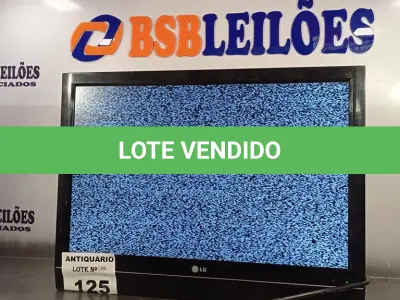 LOTE 125 - 01 MONITOR/ TV MARCA LG 22” POL COM SUPORTE DE PAREDE. (NO ESTADO, LEILÃO NÃO TEM GARANTIA E NEM DEVOLUÇÃO, SUJEITO A POSSÍVEIS AVARIAS VISÍVEIS/OCULTAS E/OU AUSÊNCIA DE COMPONENTES).