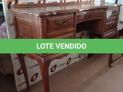 LOTE 122 - 01 ESCRIVANINHA ESTILO MARIA ANTONIETA INÍCIO DOS ANOS 1900. (NO ESTADO, LEILÃO NÃO TEM GARANTIA E NEM DEVOLUÇÃO, SUJEITO A POSSÍVEIS AVARIAS VISÍVEIS/OCULTAS E/OU AUSÊNCIA DE COMPONENTES).