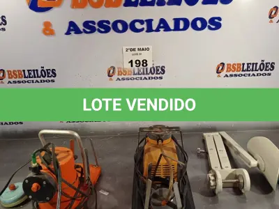 LOTE 198 - 02 BOMBAS DE VÁCUO E 02 APOIOS DE BRAÇO. (NO ESTADO, LEILÃO NÃO TEM GARANTIA E NEM DEVOLUÇÃO, SUJEITO A POSSÍVEIS AVARIAS VISÍVEIS/OCULTAS E/OU AUSÊNCIA DE COMPONENTES).