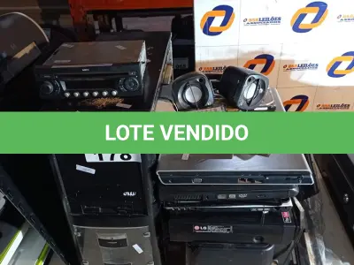 LOTE 178 - 01 LOTE COM PERIFÉRICOS DE INFORMÁTICA DIVERSOS. (NO ESTADO, LEILÃO NÃO TEM GARANTIA E NEM DEVOLUÇÃO, SUJEITO A POSSÍVEIS AVARIAS VISÍVEIS/OCULTAS E/OU AUSÊNCIA DE COMPONENTES).