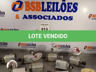 LOTE 013 - 01 LOTE COM VÁRIAS CÂMERAS DE SEGURANÇA MARCAS E MODELOS DIVERSOS. (NO ESTADO, LEILÃO NÃO TEM GARANTIA E NEM DEVOLUÇÃO, SUJEITO A POSSÍVEIS AVARIAS VISÍVEIS/OCULTAS E/OU AUSÊNCIA DE COMPONENTES).