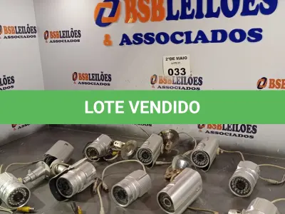 LOTE 033 - 01 LOTE COM VÁRIAS CÂMERAS DE SEGURANÇA MARCAS E MODELOS DIVERSOS. (NO ESTADO, LEILÃO NÃO TEM GARANTIA E NEM DEVOLUÇÃO, SUJEITO A POSSÍVEIS AVARIAS VISÍVEIS/OCULTAS E/OU AUSÊNCIA DE COMPONENTES).