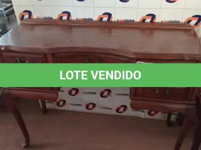LOTE 122 - 01 ESCRIVANINHA ESTILO MARIA ANTONIETA INÍCIO DOS ANOS 1900. (NO ESTADO, LEILÃO NÃO TEM GARANTIA E NEM DEVOLUÇÃO, SUJEITO A POSSÍVEIS AVARIAS VISÍVEIS/OCULTAS E/OU AUSÊNCIA DE COMPONENTES).