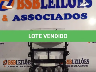 LOTE 010 - 01 CENTRAL MULTIMIDIA TOYOTA 86120-0DA70. (NO ESTADO, LEILÃO NÃO TEM GARANTIA E NEM DEVOLUÇÃO, SUJEITO A POSSÍVEIS AVARIAS VISÍVEIS/OCULTAS E/OU AUSÊNCIA DE COMPONENTES).