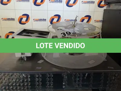 LOTE 393 - 01 LOTE COM VÁRIAS LUMINÁRIAS MARCAS E MODELOS DIVERSOS. (NO ESTADO, LEILÃO NÃO TEM GARANTIA E NEM DEVOLUÇÃO, SUJEITO A POSSÍVEIS AVARIAS VISÍVEIS/OCULTAS E/OU AUSÊNCIA DE COMPONENTES).