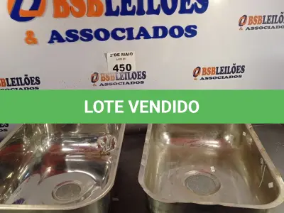 LOTE 450 - 02 CUBAS PARA LAVATÓRIO EM AÇO INOX. (NO ESTADO, LEILÃO NÃO TEM GARANTIA E NEM DEVOLUÇÃO, SUJEITO A POSSÍVEIS AVARIAS VISÍVEIS/OCULTAS E/OU AUSÊNCIA DE COMPONENTES).