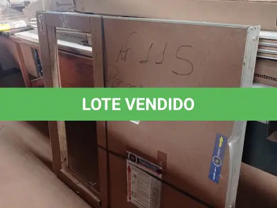 LOTE 039 - 01 - JANELA DE ALUMÍNIO 120X100 (NO ESTADO, NÃO SABEMOS SE FUNCIONA. LEILÃO NÃO TEM GARANTIA E NEM DEVOLUÇÃO, SUJEITO A POSSÍVEIS AVARIAS VISÍVEIS/OCULTAS E/OU AUSÊNCIA DE COMPONENTES)