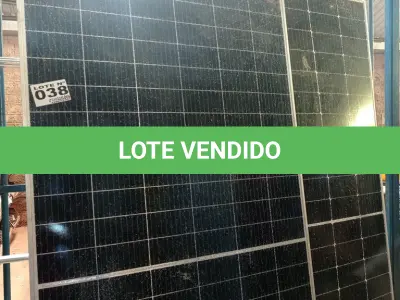 LOTE 038 - 2 - PLACAS ENERGIA SOLAR (NO ESTADO, NÃO SABEMOS SE FUNCIONA. LEILÃO NÃO TEM GARANTIA E NEM DEVOLUÇÃO, SUJEITO A POSSÍVEIS AVARIAS VISÍVEIS/OCULTAS E/OU AUSÊNCIA DE COMPONENTES)