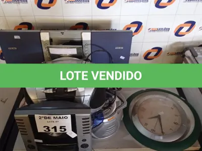 LOTE 315 - 05 APARELHOS DE SOM E 02 RELÓGIOS DE PAREDE MARCAS E MODELOS DIVERSOS. (NO ESTADO, LEILÃO NÃO TEM GARANTIA E NEM DEVOLUÇÃO, SUJEITO A POSSÍVEIS AVARIAS VISÍVEIS/OCULTAS E/OU AUSÊNCIA DE COMPONENTES).